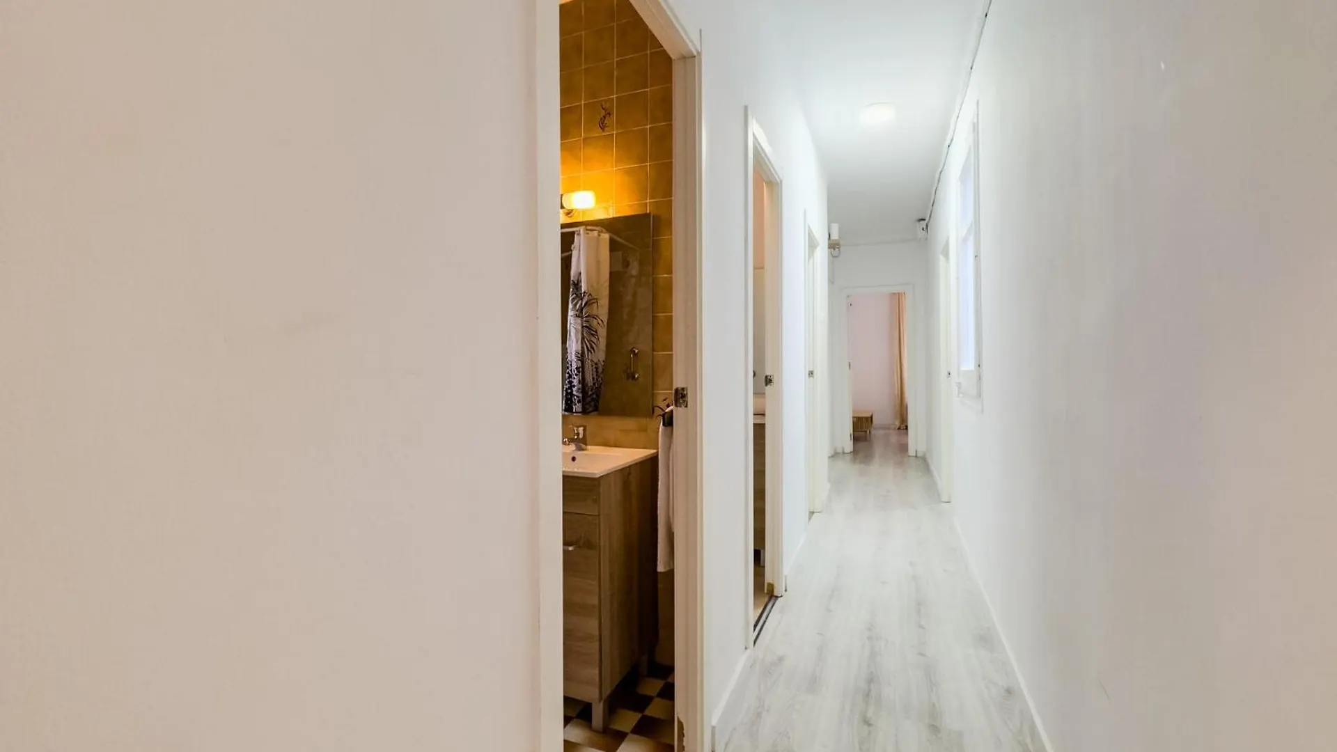 Bed&Bcn Mas Apartments L'Hospitalet de Llobregat Spain
