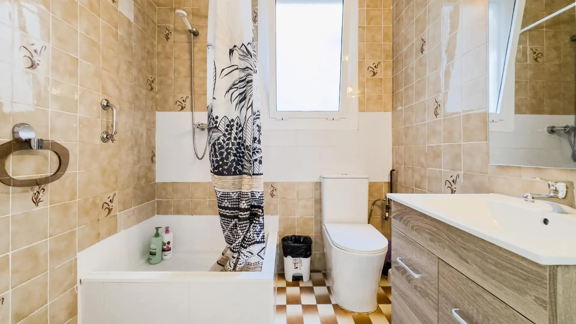 Bed&Bcn Mas Apartments L'Hospitalet de Llobregat 0*,  Spain
